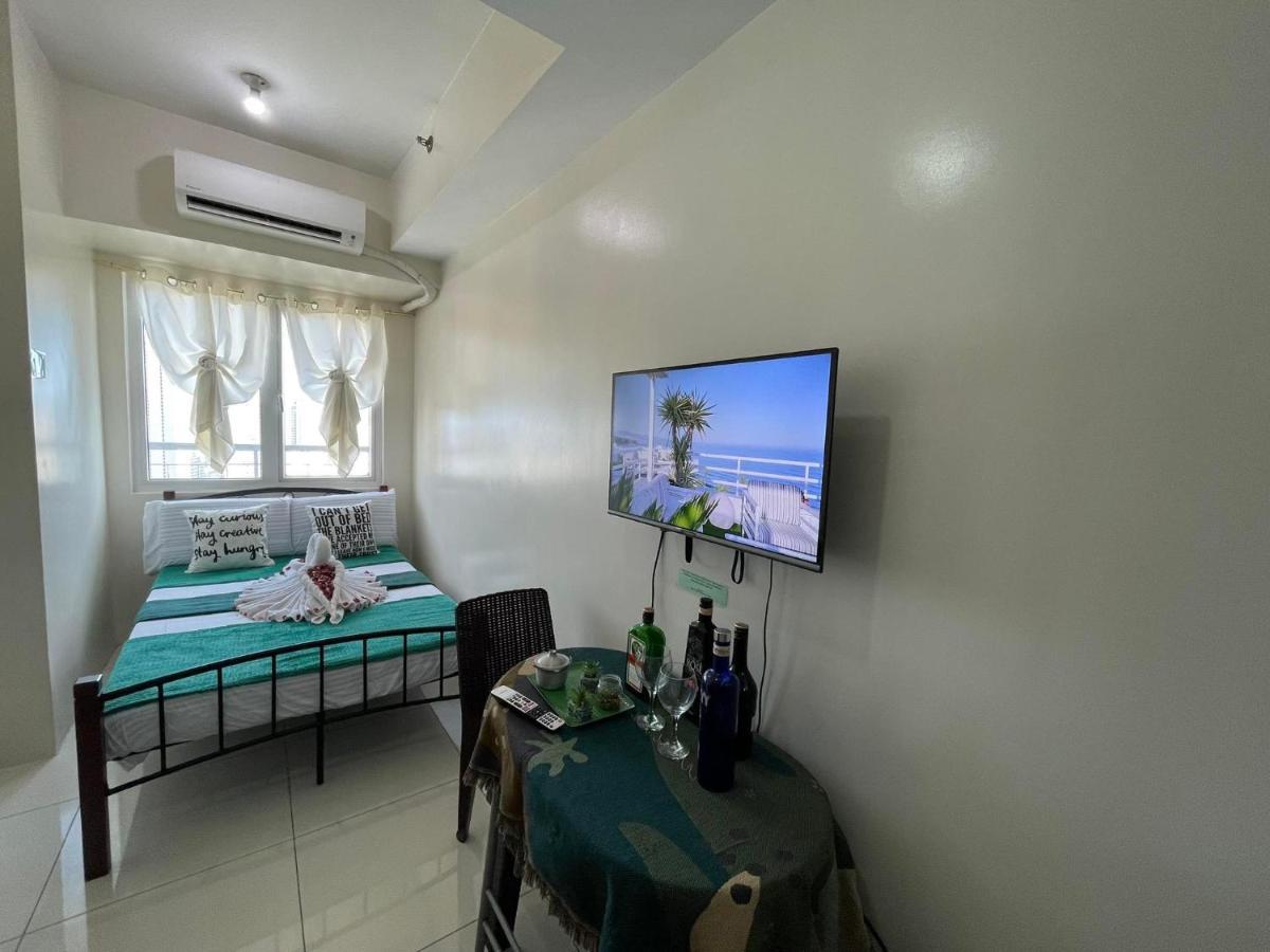 Stays At Green Residences 1 Studio Room Couples Bed With Complimentary Breakfast For 2 Manilla Buitenkant foto